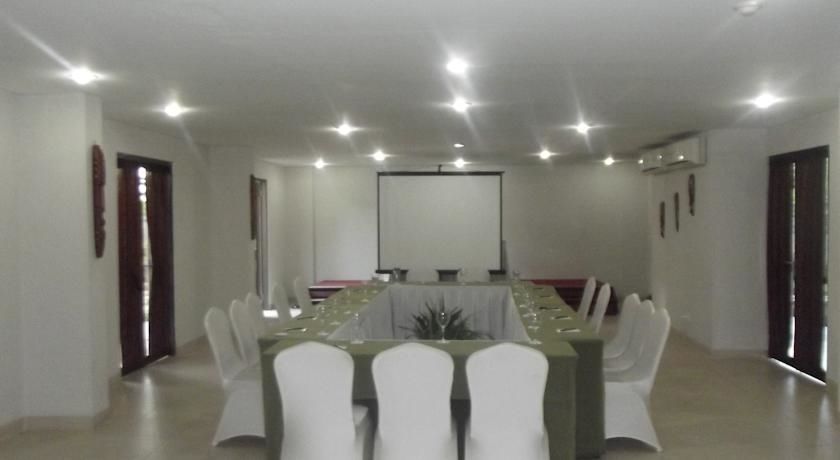 Luwansa Beach Resort Labuan Bajo Facilidades foto